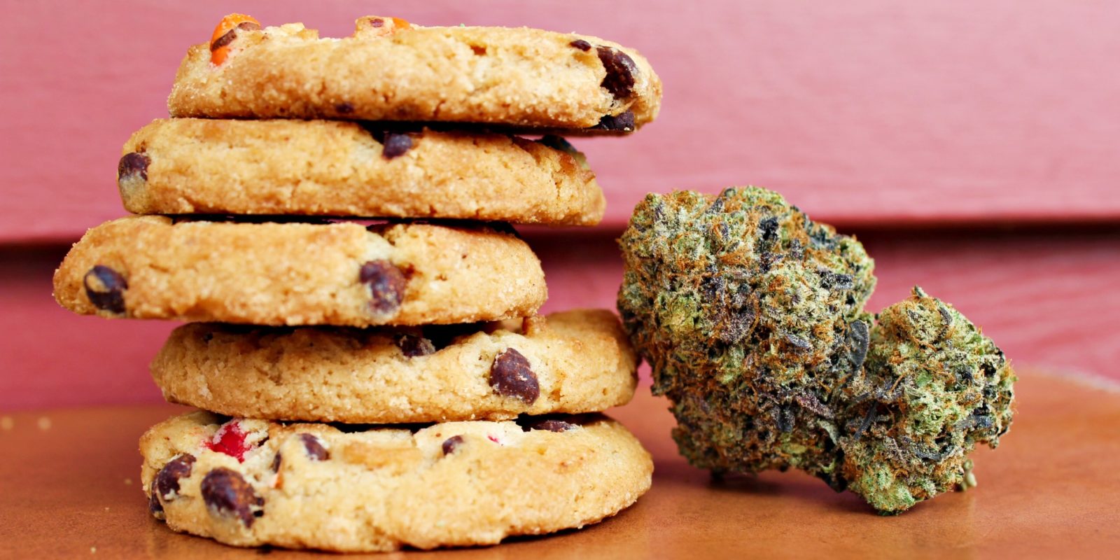 cannabis infused cookie edibles